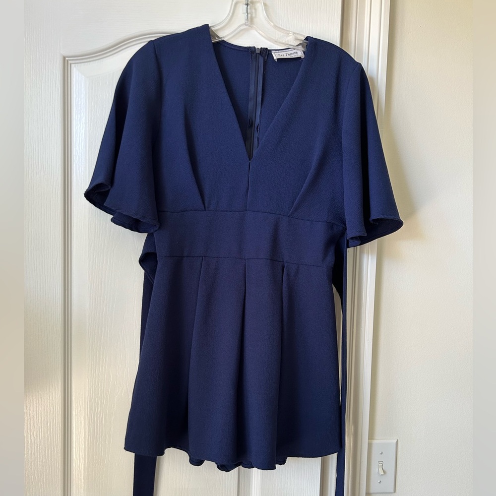 Ces Femme by mi-in size small Navy Blue Romper